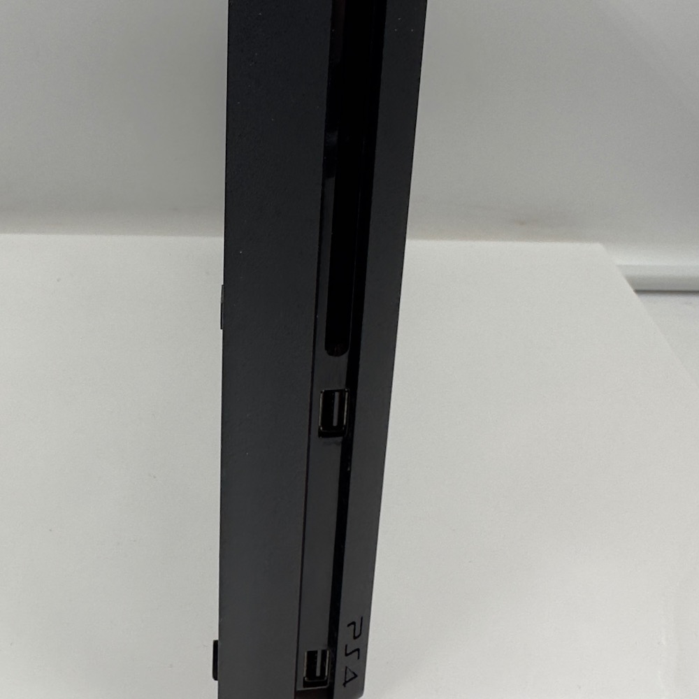playstation 4 cuh 2216a